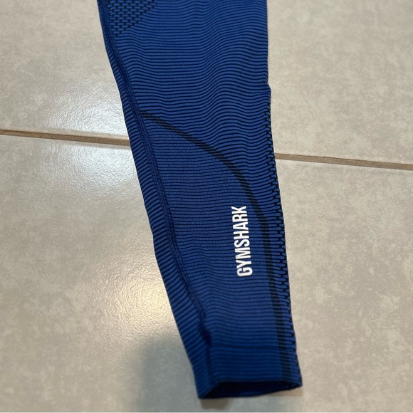 Gymshark Blue Textured Leggings - Picture 4 of 9